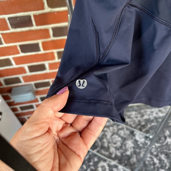 Lululemon size 8 - Picture 3 of 8